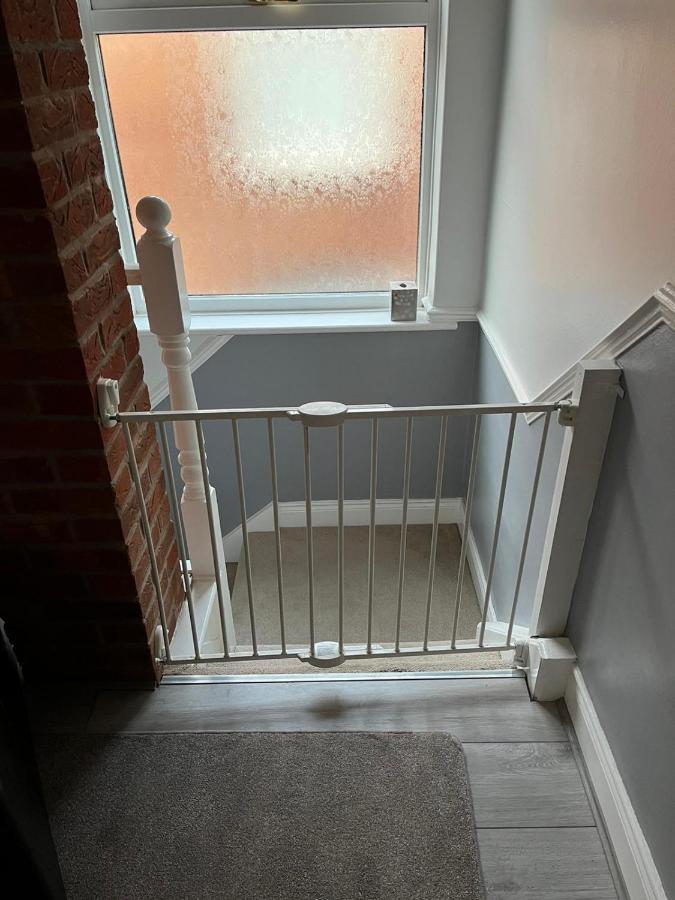 Ovington Grove 2 Fully Equipped Kitchen Free Parking 3 Bedrooms Netflix Newcastle upon Tyne Exterior photo