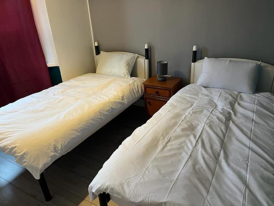 Ovington Grove 2 Fully Equipped Kitchen Free Parking 3 Bedrooms Netflix Newcastle upon Tyne Exterior photo
